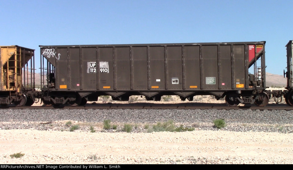 EB Unit Empty Hooper Car Frt at Erie NV -65